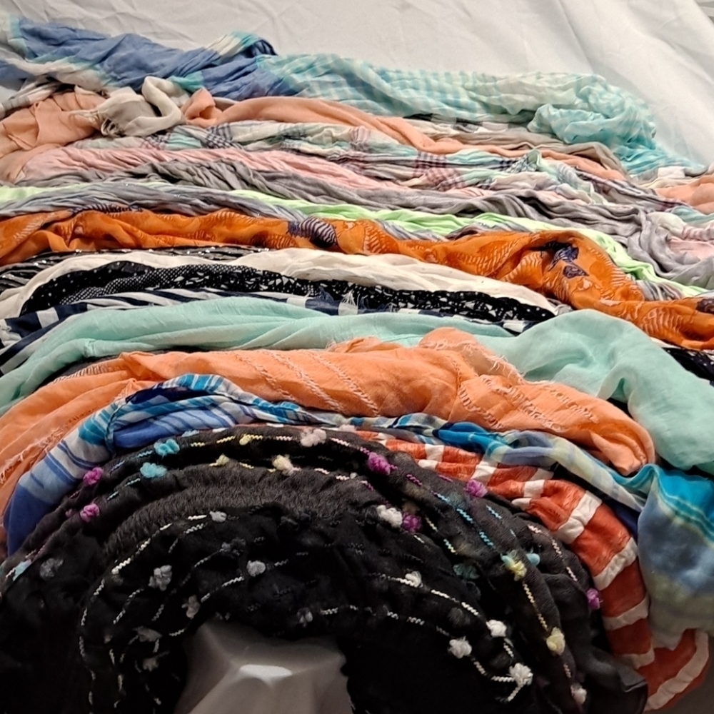 21 Scarves Bottom 8 Are Infinity And Top 13 Long